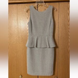 Banana Republic Jacquard Peplum ruffle Tank Dress Black White Dot Sz 8 EUC